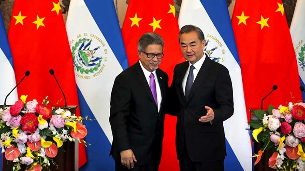 Ministers El Salvador and China's foreign ministers. 