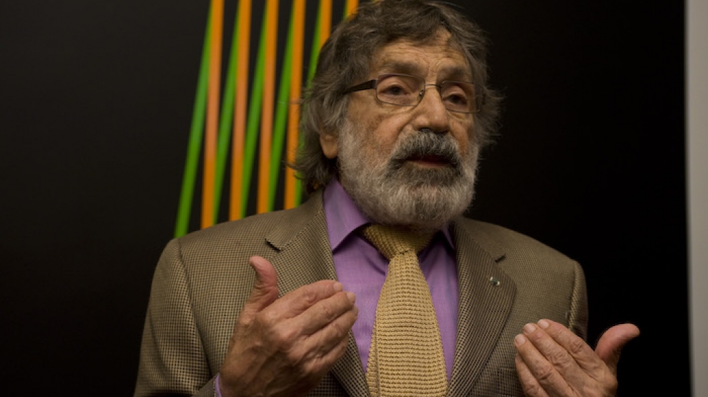 Carlos Cruz-Diez at Americas Society in 2008. (Image: Arturo Sánchez)