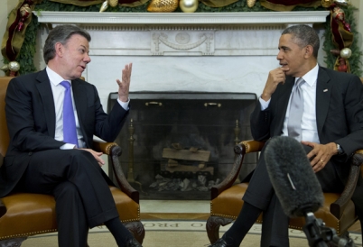 Santos visits Obama in the White House
