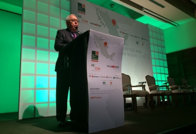  Fernando Turner speaks at Monterrey conference