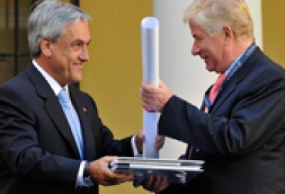Sebastián Piñera and colleague