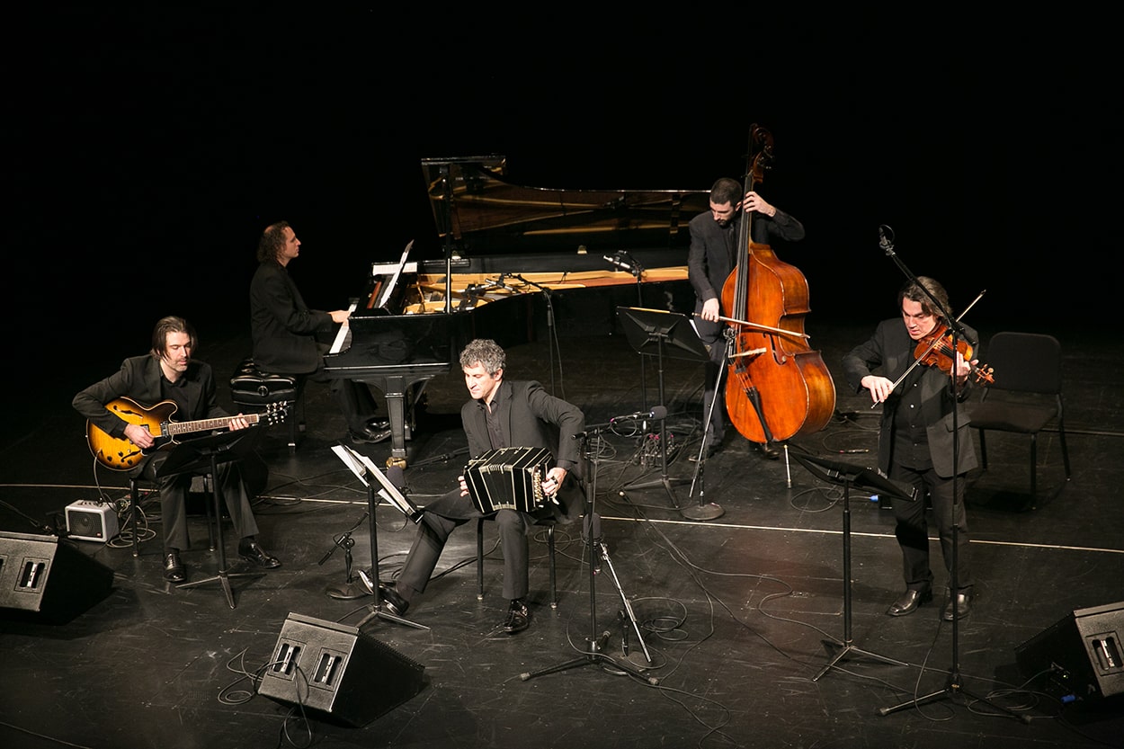 Pablo Mainetti and Band