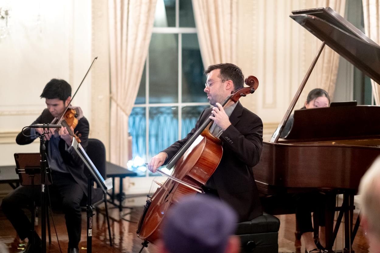 Alex Shiozaki, Michael Haas, Nana Shi