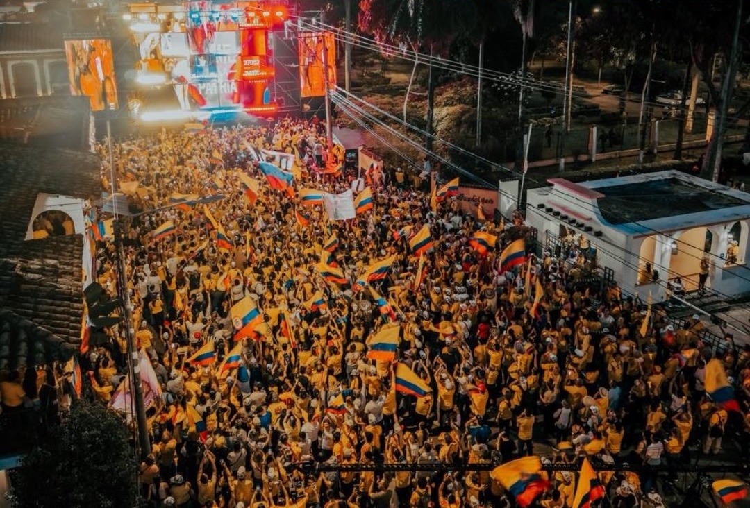 A political rally in Colombia. (De la Espriella's X)