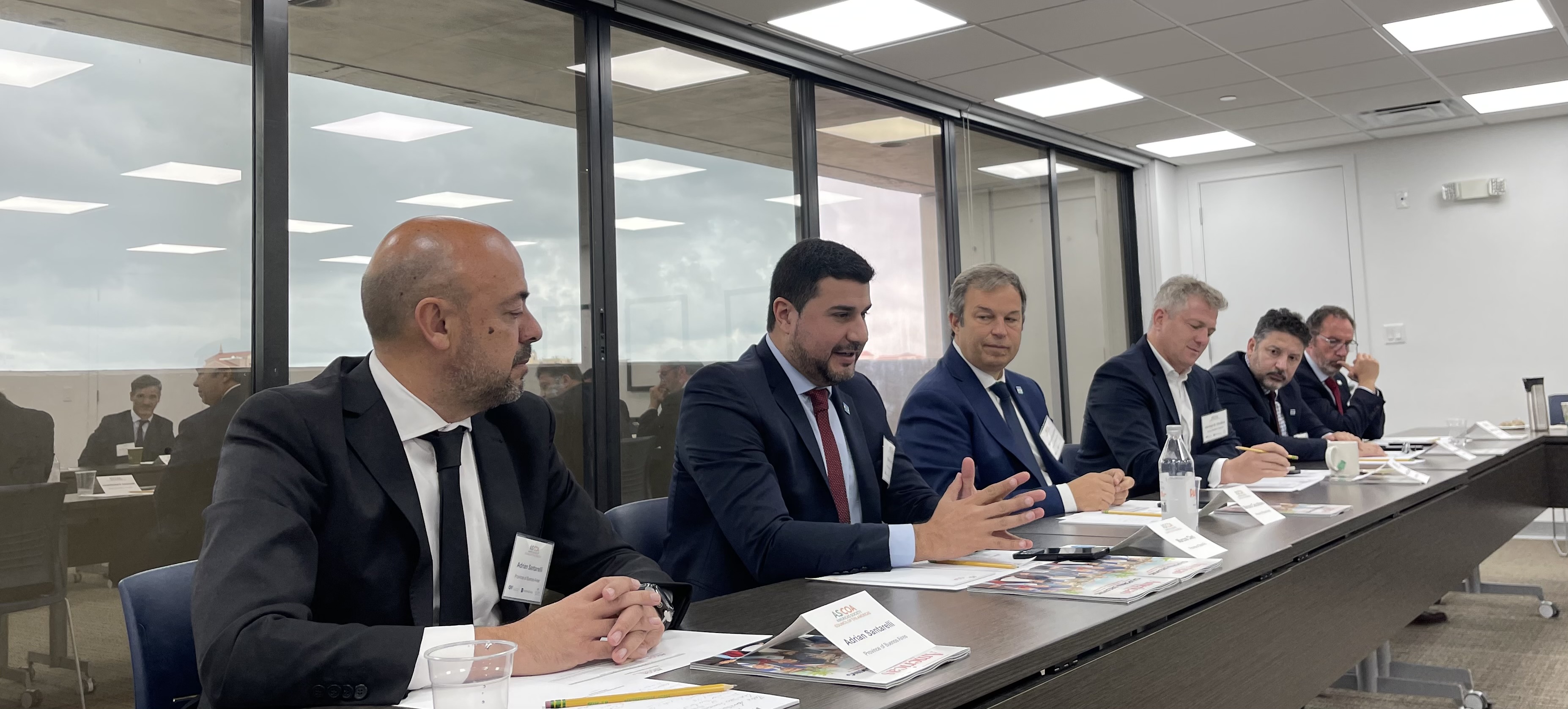 Marcos Cleri leads the discussion