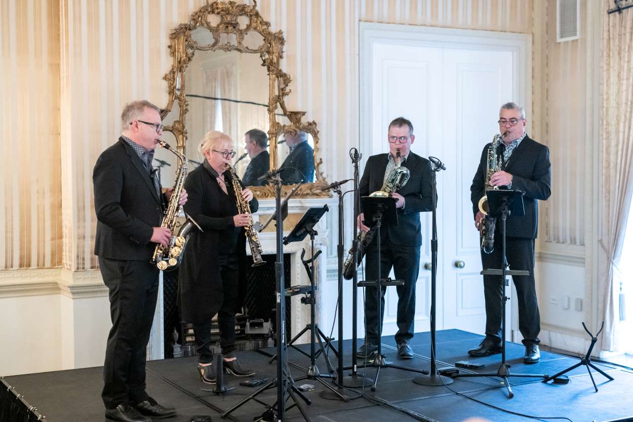 Quasar Saxophone Quartet