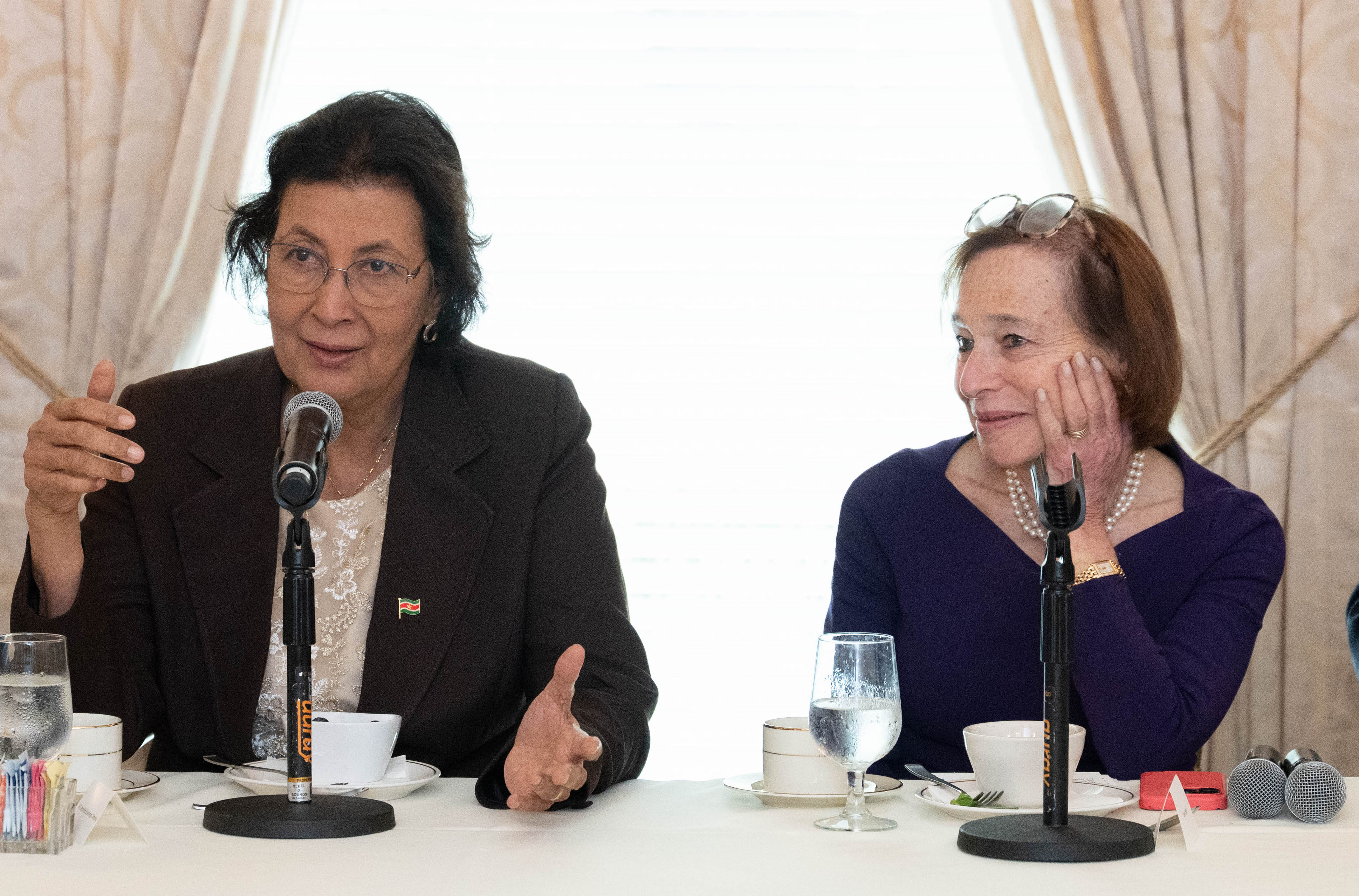 Surinamese President Jennifer Geerlings-Simons and AS/COA President and CEO Susan Segal. (Alexis Silver/Roey Yohai Photography)