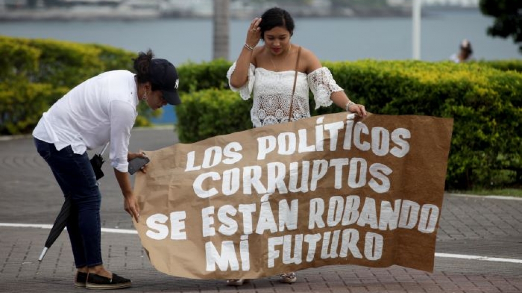 Anti-corruption protestors. (AP)