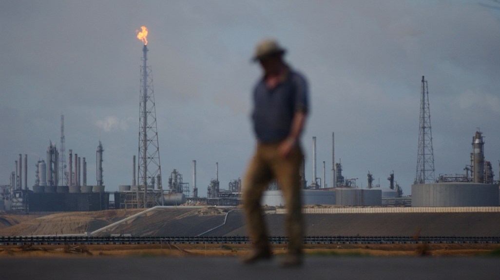 Oil worker in Venezuela