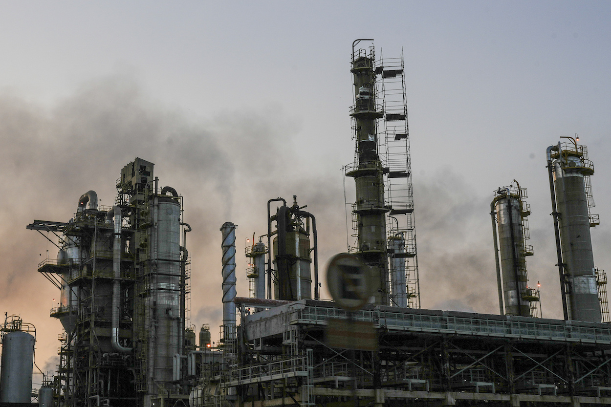 Oil refinery in Venezuela 