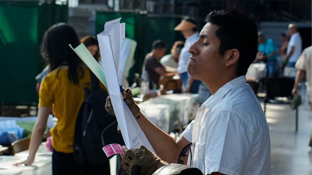 A Chilean voter. (AP)