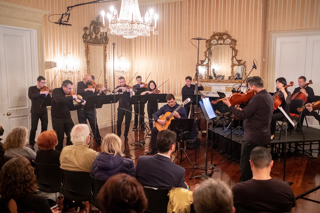 São Paulo Chamber Soloists with guitarist Octávio Deluchi at Americas Society