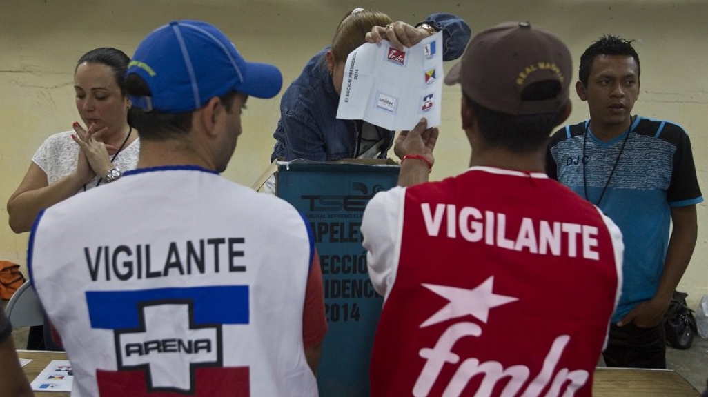 ARENA and FMLN election monitors in El Salvador vote (AP)