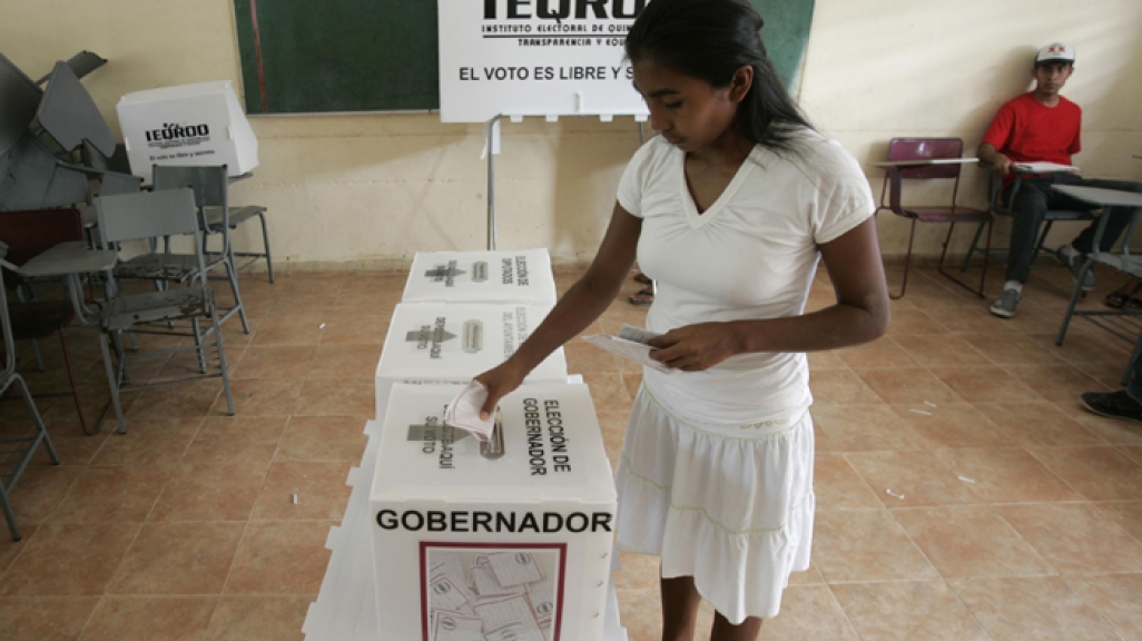 Mexico state elections in the town of Puerto Aventuras