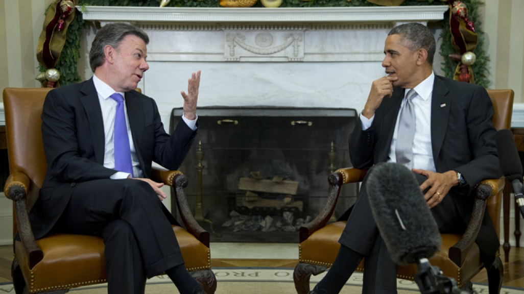 Santos visits Obama in the White House