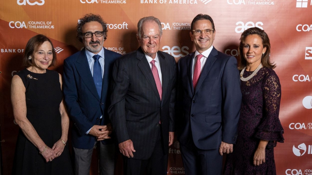 L-R: Susan Segal, AS/COA; Hamdi Ulukaya, Chobani & Tent Partnership for Refugees; Manny Medina, Medina Capital; Juan Carlos Mora, Bancolombia; Maria Lourdes Teran, AS/COA. (Image: David Sutta, CLUTCH Content Partners)