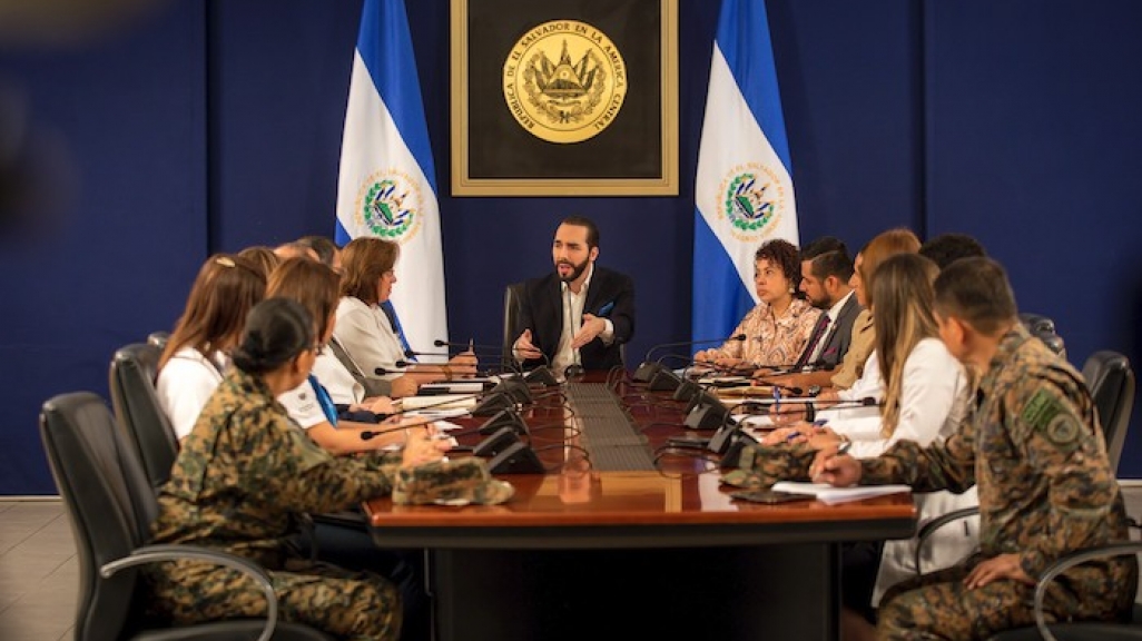 El Salvador's President Nayib Bukele runs a meeting with health officials. (Image: Office of the Presidency of El Salvador)