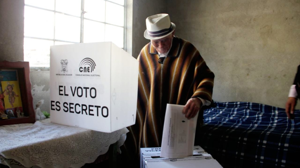 Ecuadoran voter
