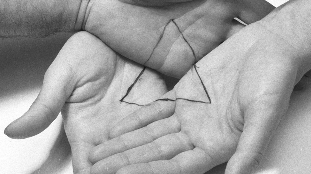 Untitled (Hands and Triangle) (Liliana Porter)
