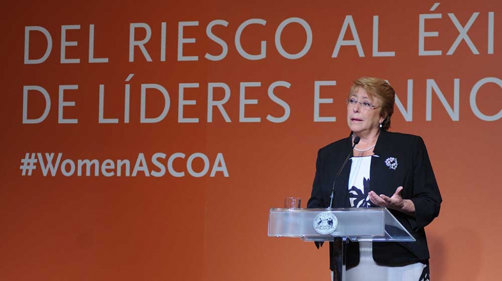 Michelle Bachelet en event de red de mujeres de AS/COA en el 2017