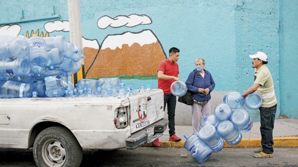 En la Ciudad de México, un mercado negro para la necesidad más básica ...