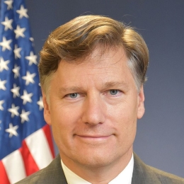 Christopher Landau