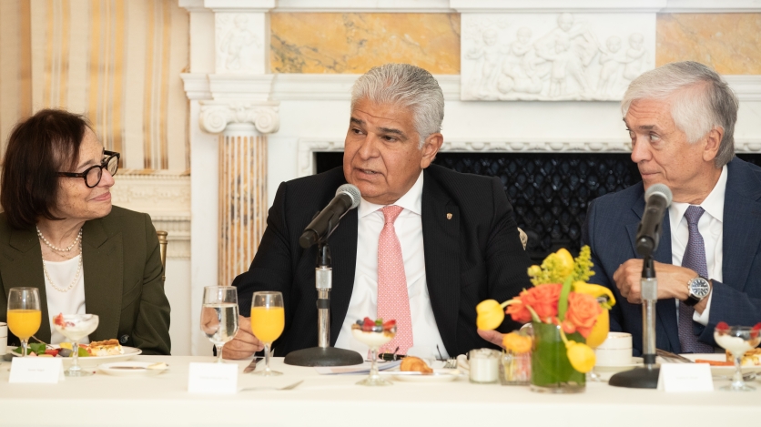AS/COA CEO Susan Segal, President José Raul Mulino, and AS/COA Chairman Andres Gluski