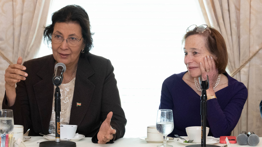 Surinamese President Jennifer Geerlings-Simons and AS/COA President and CEO Susan Segal. (Alexis Silver/Roey Yohai Photography)