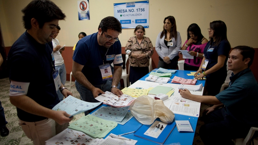 LatAm en el punto de mira: ¿llegará la ola anti-incumbente a Argentina y Guatemala?
