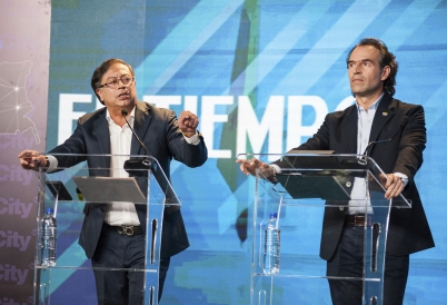 Gustavo Petro (L) and Federico "Fico" Gutiérrez.