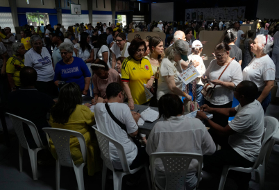 Colombian voters. (AP)