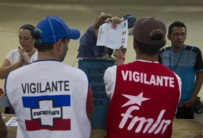 ARENA and FMLN election monitors in El Salvador vote (AP)