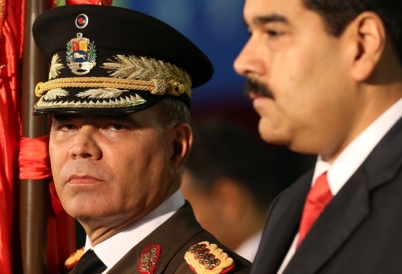 Vladimir Padrino López and Nicolas Maduro