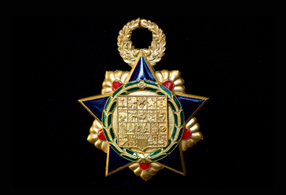 Insignia de oro