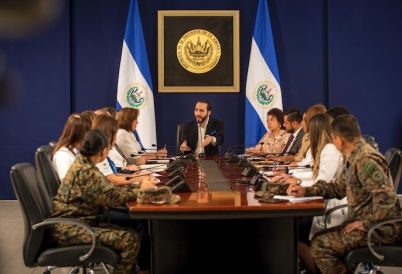 El Salvador's President Nayib Bukele runs a meeting with health officials. (Image: Office of the Presidency of El Salvador)