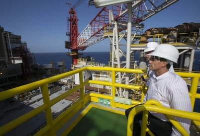 Mexico Enrique Pena Nieto on Pemex oil rig tanker