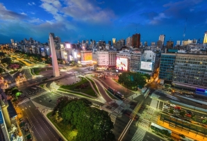 Obelisk in BA at Night