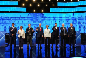 Chile's 2025 presidential candidates in a debate. (AP)