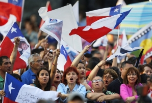 Chilean voters rally