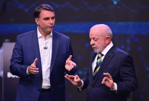 Flavio Bolsonaro and Lula da Silva during presidential debate.