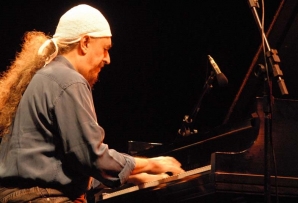 Egberto Gismonti Playing the Piano