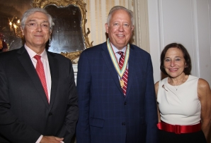 Andres Gluski, Tom Shannon, Susan Segal