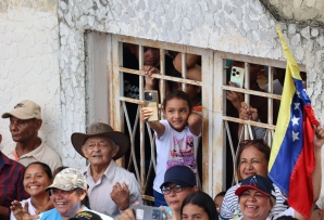 Venezuelans attend a rally. (Edmundo Gónzalez's Facebook)