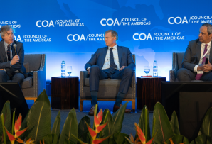 Luis de la Calle y Paul Dyck of Walmart 2025 COA conference in Mexico City