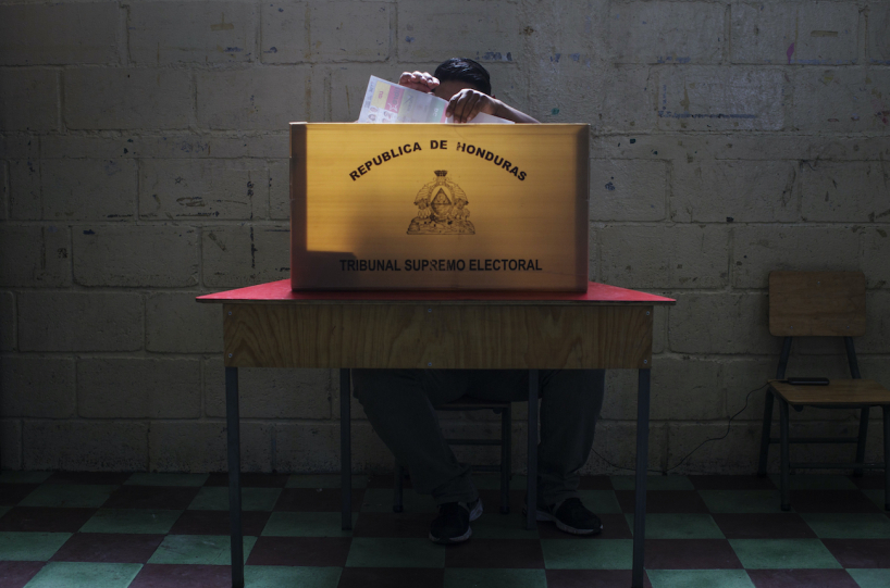 Voter in Honduras