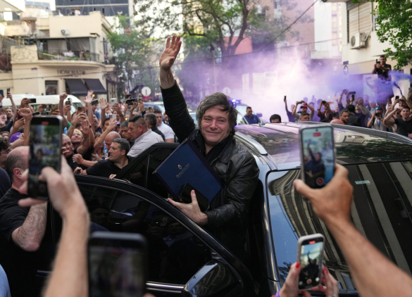 À quoi s’attendre des réformes économiques en Argentine après le succès de Milei à mi-mandat