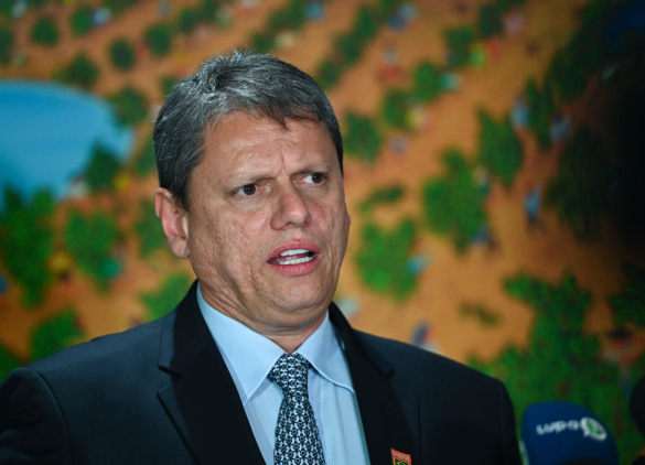 Tarcísio: Will He or Won't He? - AS/COA